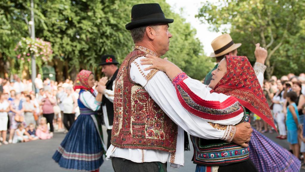 XXVII. Csángó fesztivál - Főtéri forgatag / Jászberény Online / Szalai György